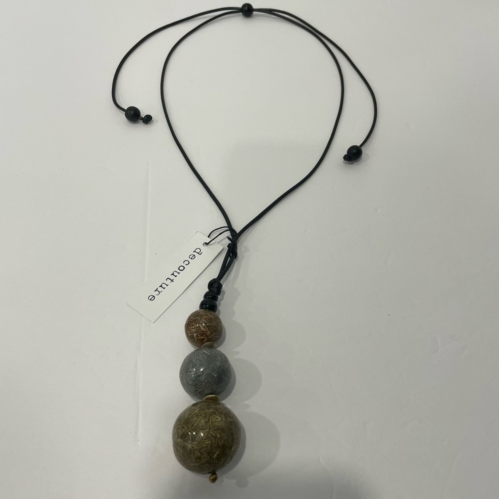 Decouture Metallic Confetti Resin Pendant Necklace - Fair Trade, Handmade - Picture 4 of 6